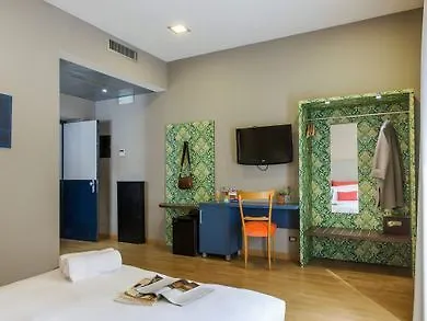 Monti - ゲストハウス 3*