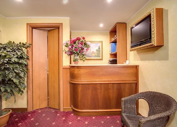 蒙蒂旅馆 招待所 3*