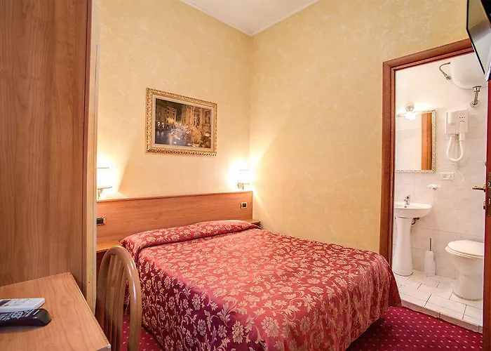 蒙蒂旅馆 招待所